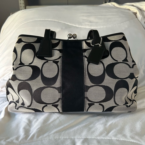 Coach Monogram Signature Black and Gray Kisslock Purse - Picture 1 of 12
